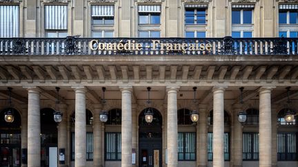 La façade de la Comédie Française à Paris le 25 mai 2020. (MART?N NODA / HANS LUCAS / AFP)