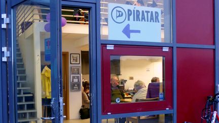 L'entrée du quartier général du Parti Pirate&nbsp;à Reykjavik, Islande, le 19 septembre 2016. (IK LIM / REUTERS)