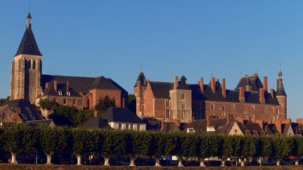 La ville de Gien (Loiret), le 12 février 2005. (CHROMORANGE / AFP)