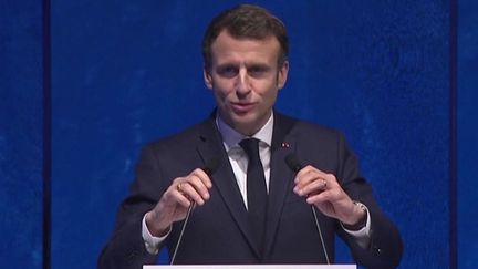 Présidentielle 2022 : Emmanuel Macron ne compte pas se déclarer candidat dans l'immédiat (FRANCEINFO)