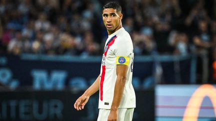 Achraf Hakimi with the captain's armband of PSG against Le Havre, August 16, 2024, at the Océane stadium. (MATTHIEU MIRVILLE / MATTHIEU MIRVILLE)