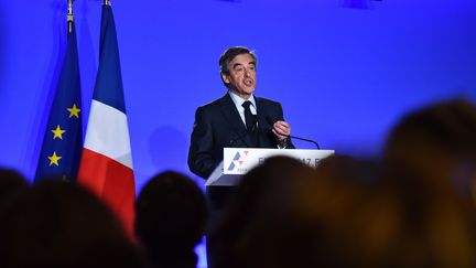 François Fillon s'exprime lors d'une conférence de presse, le 1er mars 2017, à Paris. (MUSTAFA YALCIN / ANADOLU AGENCY)