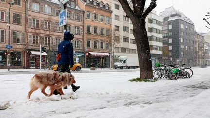 Strasbourg sous la neige, le 14 décembre 2022. (ABDESSLAM MIRDASS / HANS LUCAS / AFP)