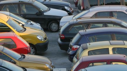 Des voitures sur le parking du Mont-Saint-Michel (Manche), le 23 mars 2017.&nbsp; (PHOTO12 / GILLES TARGAT / AFP)