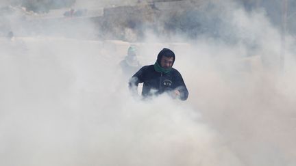 Un manifestant palestinien lors d'une protestation de soutien au prisonniers en gr&egrave;ve de la faim &agrave; Ramallah, le 2 mai 2012. ( / X00511)