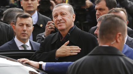 Turquie : le parti d'Erdogan triomphe aux élections législatives