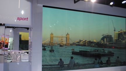 Soleil couchant sur Tower Bridge depuis le plateau de FranceTV