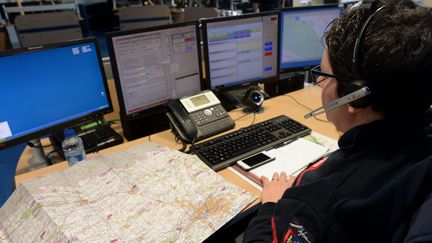 Le centre d'appel des pompiers du Maine-et-Loire. (Photo d'illustration) (JOSSELIN CLAIR / MAXPPP)