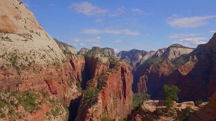 Aux États-Unis, le parc naturel de Zion est situé dans l'Utah, à l'ouest du pays. (CAPTURE ECRAN FRANCE 2)