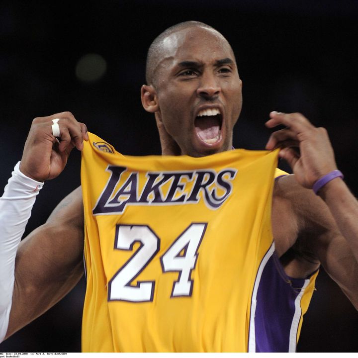 Le cri de rage de Kobe Bryant, lors du deuxième match des play-offs des Lakers contre Denver, le 23 avril 2008. (MARK J. TERRILL/AP/SIPA)