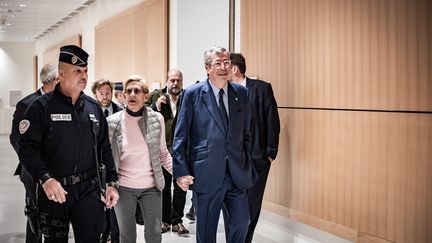 Patrick et Isabelle Balkany arrivent au palais de Justice de Paris, le 13 septembre 2019.&nbsp; (NICOLAS CLEUET / HANS LUCAS / AFP)