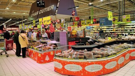 Le rayon charcuterie d'un supermarch&eacute; &agrave; Faches-Thumesnil (Nord), le 6 d&eacute;cembre 2012.&nbsp; (PHILIPPE HUGUEN / AFP)