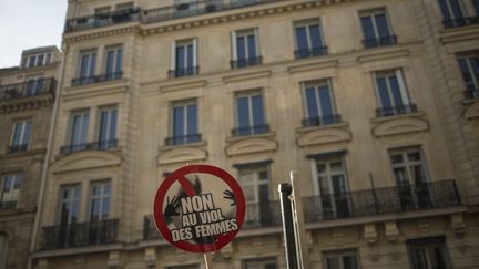 Illustration. Une pancarte pendant une manifestation pour les droits des femmes à Paris, le 8 mars 2015. (MAXPPP)