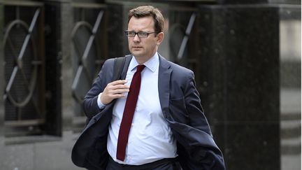 &nbsp; (Andy Coulson au début du mois de juin, à son arrivée au tribunal de Londres. © Maxppp)