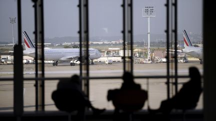 A l'aéroport d'Orly (Val-de-Marne), le 22 septembre 2015. (STEPHANE DE SAKUTIN / AFP)