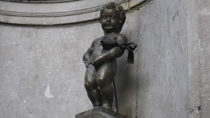 Une copie du v&eacute;ritable&nbsp;Manneken Pis, &agrave; Bruxelles (Belgique), le 16 mars 2012. (AP / SIPA / AP)