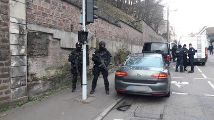 L'unité d'élite de la police nationale est intervenue en plein centre-ville d’Épinal (Vosges), le 23 janvier 2020. (HERVÉ TOUTAIN / FRANCE-BLEU SUD LORRAINE)