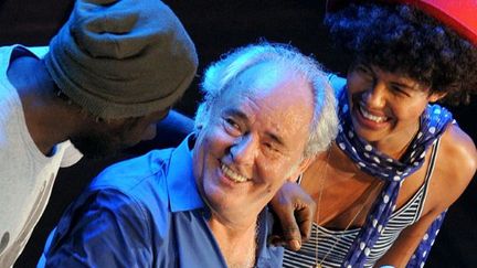 Maxime Le Forestier avec Féfé et Ayo aux Francofolies de la Rochelle (16 juillet 2011)
 (Pierre Andrieu / AFP)