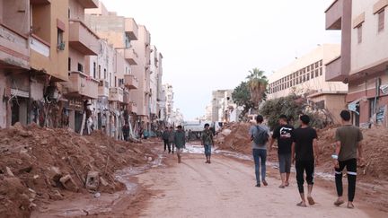 A Derna, la population manque de tout après les inondations dévastatrices (ABDULLAH MOHAMMED BONJA / ANADOLU AGENCY)