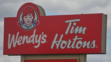 L'enseigne Tim Hortons (ARTUR WIDAK / NURPHOTO via AFP)