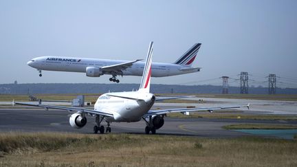 Transports : bientôt la fin des vols intérieurs en France ?