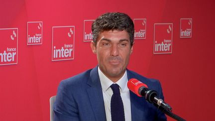 Aurélien Pradié, député Les Républicains du Lot, était l'invité de France Inter, le mardi 13 septembre 2022. (FRANCEINTER / RADIOFRANCE)