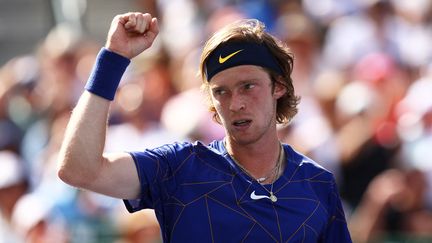 Andrey Rublev à Indian Wells, le 19 mars 2022. (CLIVE BRUNSKILL / GETTY IMAGES NORTH AMERICA / AFP)