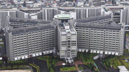 Vue aérienne du&nbsp;centre de détention de Tokyo où le ministère de la Justice avait exécuté l'ancien chef de la secte Aum Vérité suprême, Chizuo Matsumoto, le 6 juillet 2018. (YOICHI HAYASHI / YOMIURI / AFP)