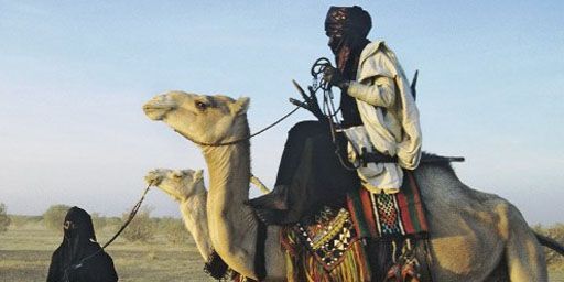 Touaregs dans le désert malien (3-7-2008) (AFP - photononstop - Bernard Foubert)