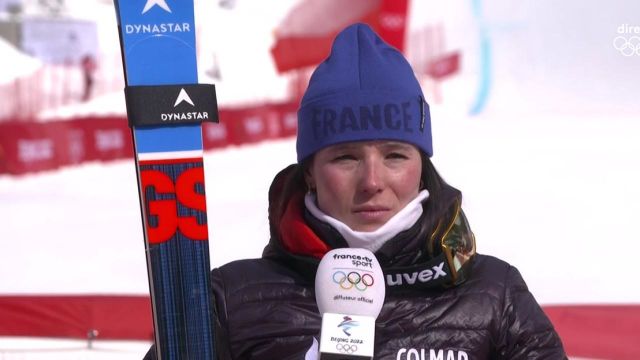 Après sa descente et sa place loin du podium, la Française Romane Miradoli n'a pas caché sa frustration au micro de France Télévisions.