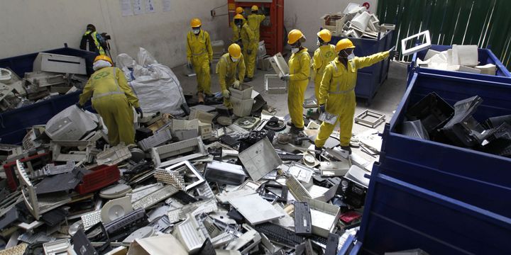 Centre de recyclage des déchets électroniques près de Nairobi. Le Kenya est un des rares pays africains à disposer d'un telle usine. (Photo Reuters/Thomas Mukoya)