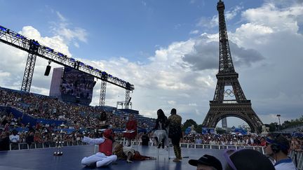 Le danseur et chorégraphe de voguing Vinii Revlon au Parc des champions, au Trocadéro, pour le premier "ball" de l'histoire des Jeux olympiques, jeudi 1er août. (GAITE LYRIQUE)