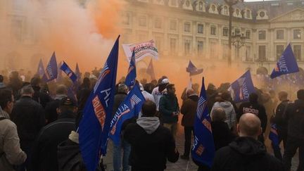 Les policiers en colère sous les fenêtres du ministère de la Justice