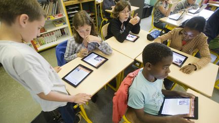 Des enfants dans une &eacute;cole &agrave; Angers (Maine-et-Loire), le 17 juin 2011. (DELAGE JEAN-MICHEL/SIPA)