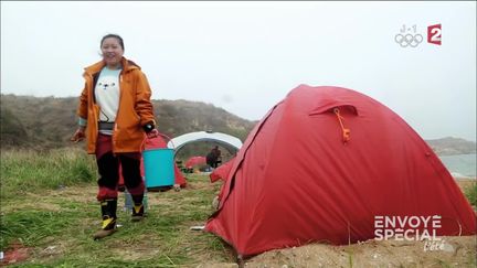 Quand les Chinois découvrent les joies du camping (FRANCE 2 / FRANCETV INFO)