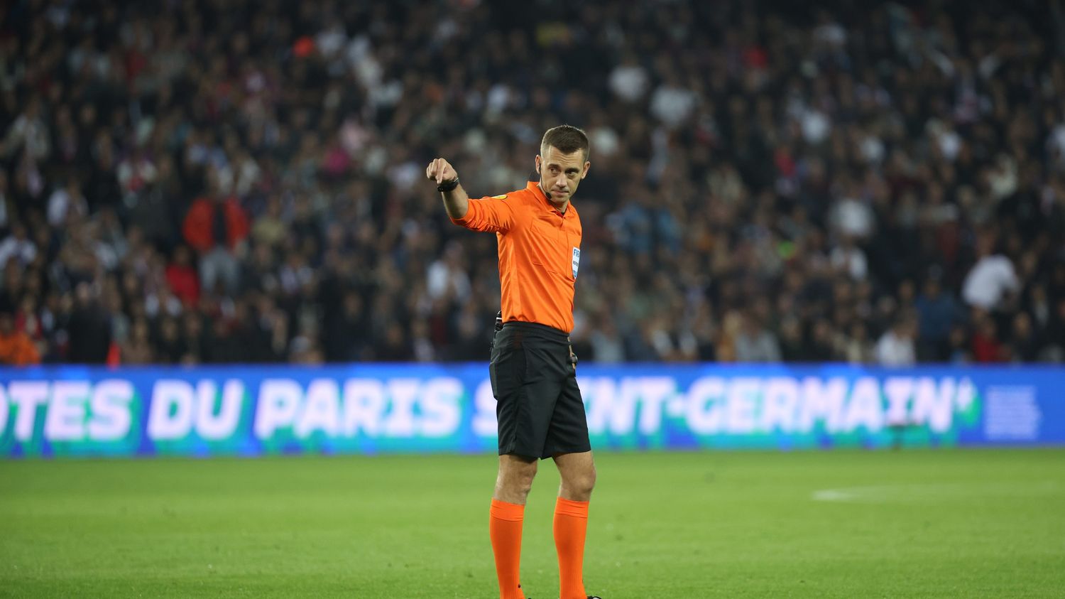 The French referee’s sound system has been approved by FIFA, announced the president of the Federal Referee Commission