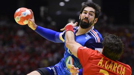 Le handballeur fran&ccedil;ais&nbsp;Nikola Karabatic lors de la demi-finale de l'Euro de handball opposant la France &agrave; l'Espagne, &agrave; Herning (Danemark), le 24 janvier 2014. (JONATHAN NACKSTRAND / AFP)