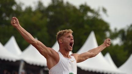 Kevin Mayer nouveau recordman du monde du décathlon (NICOLAS TUCAT / AFP)