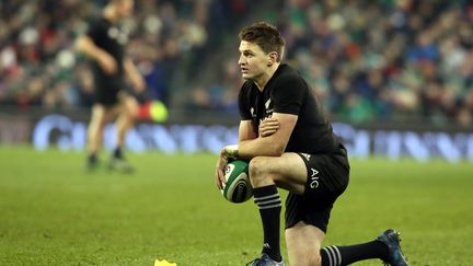 Le demi d'ouverture des All Blacks, Beauden Barrett (PAUL FAITH / AFP)