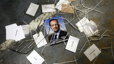 Pr&eacute;paration des documents n&eacute;cessaires au premier tour de l'&eacute;lection pr&eacute;sidentielle fran&ccedil;aise &agrave; Nice (Alpes Maritimes), le 15 avril 2012. (ERIC GAILLARD / REUTERS)