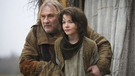 Gérard Depardieu et Romain Morelli dans "L'Homme qui rit" de Jean-Pierre Améris 
 (EuropaCorp Distribution)