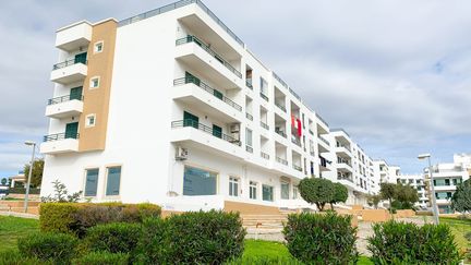 Les loyers ont augmenté de 42% en dix ans au Portugal, soit le double du PIB par habitant. Ici immeuble logement à Albufeira, le 4 décembre 2022. (MAXPPP)