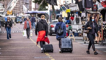 La ville d'Amsterdam (Pays-Bas) est l'une des&nbsp;villes européennes&nbsp;appelant à&nbsp;une régulation plus sévère contre les plateformes de locations de vacances, le 17 septembre 2020 dans un communiqué. (RAMON VAN FLYMEN / ANP MAG / AFP)