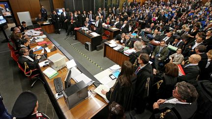 Vue générale de la chambre du tribunal de Rome où s'est ouvert jeudi 5 novembre le procès pour corruption "Mafia capitale". (ALESSANDRO DI MEO / AFP)