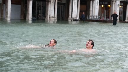 11 nov place st marc (MARCO SECCHI / GETTY IMAGES EUROPE)