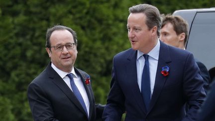 François Hollande et David Cameron à Thiepval dans la Somme, le 1er juillet 2016 (PHILIPPE WOJAZER / AP / SIPA)