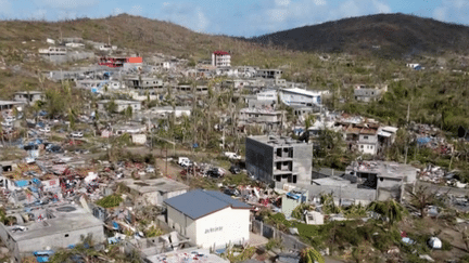 Cyclone Chido à Mayotte : vus du ciel, des quartiers dévastés