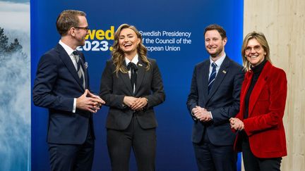 Les ministres suédois de l'Énergie et des Infrastructures et du Logement aux côtés de Clément Beaune, le ministre français des Transports, et d'Agnès Pannier-Runacher, ministre française de la Transition énergétique, à Stockholm, le 27 février 2023. (Claudio Bresciani/EPA/MaxPPP)