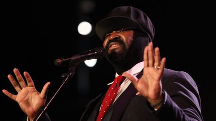 Gregory Porter à Nice en 2018. (VALERY HACHE / AFP)