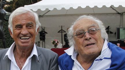 Georges Lautner (à droite) et Jean-Paul Belmondo en 2010.
 (Patrick Kovarik / AFP)